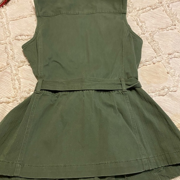 Women’s Guess army green vest. Size medium. - Picture 4 of 8